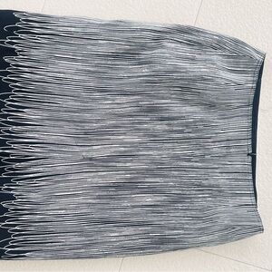 Banana Republic Black and Gray Midi Skirt